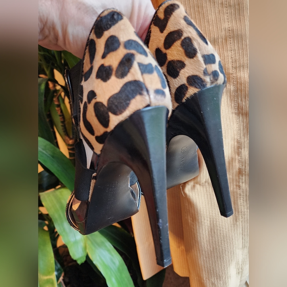 HOT!  Calvin Klein 6.5" Sexxy heels!!  Peep toes & open sides. - Picture 8 of 12